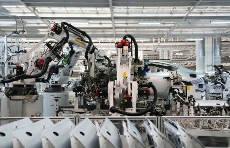 2025中國經(jīng)濟(jì)回眸 攀高逐新，質(zhì)勝未來——新質(zhì)生產(chǎn)力在紡織業(yè)一線的發(fā)展見聞